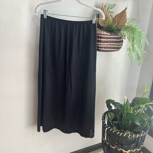 VTG 80’s Lace Cabernet Black Slip. Made in the USA